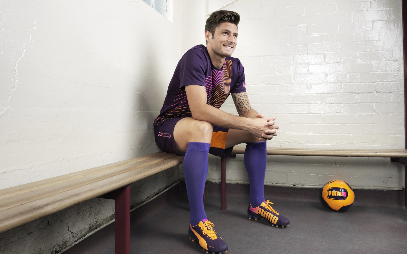 开云APP-直播平台创新：让全球观众零距离体验比赛